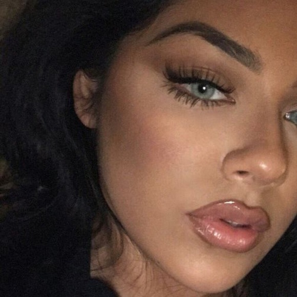 Meet your Posher, Chelcy - Picture 1 of 1